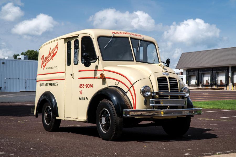  Divco Model U Delivery Truck 1946 года  (фото 1 из 9)